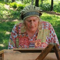 Arlen Olson plays his hammered dulcimer in Central Park.